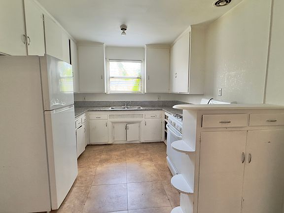 5th image of 5121 W 20th St #5121