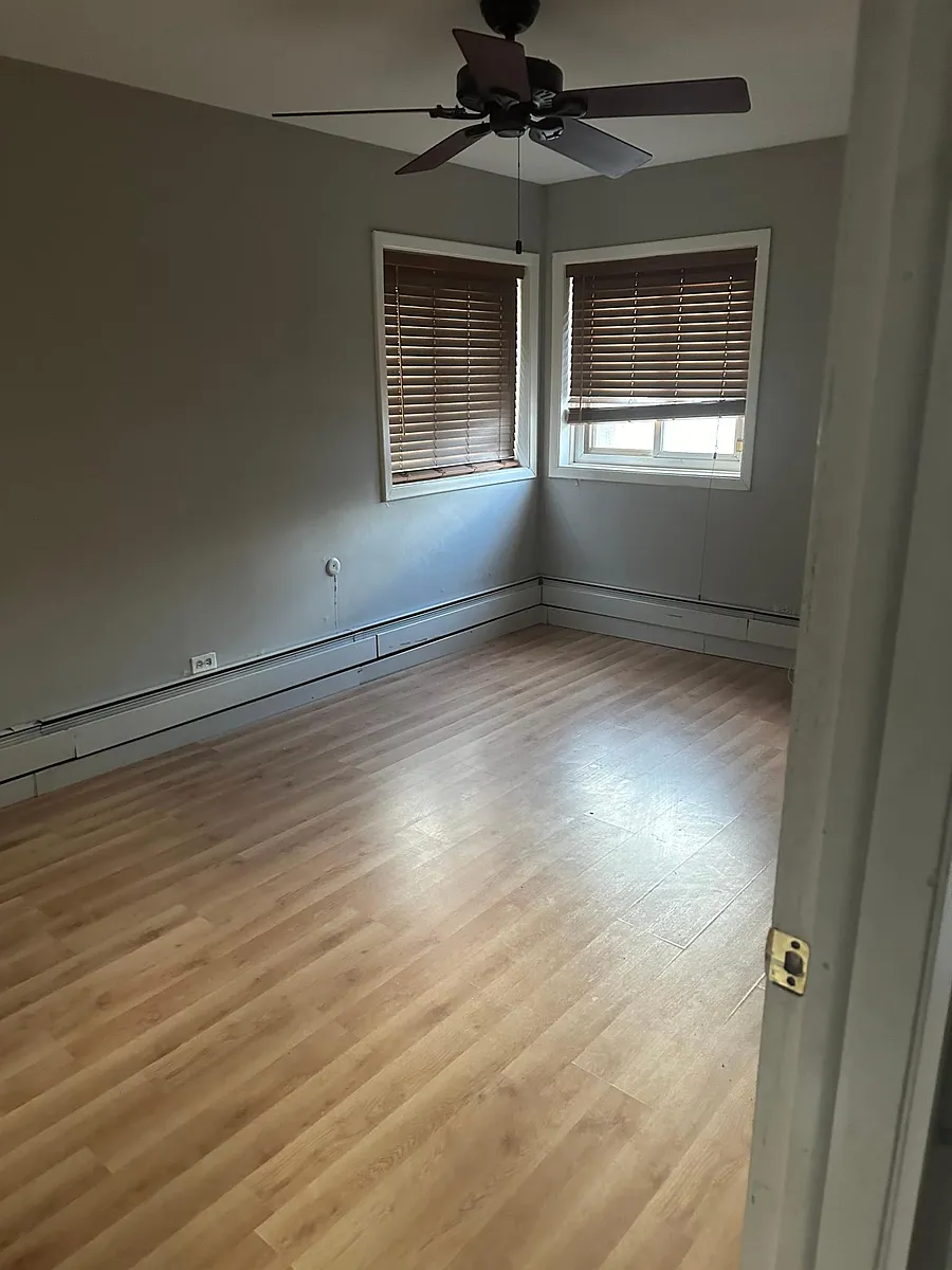 Building Photo - 419 S East Ave #1C