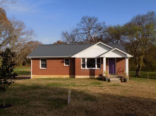 632 Hillcrest Dr, Gallatin, TN 37066