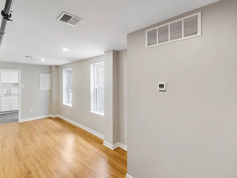 1929 Christian St #31 — Photo 5