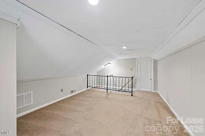7 Meadowbrook Ave — Photo 21