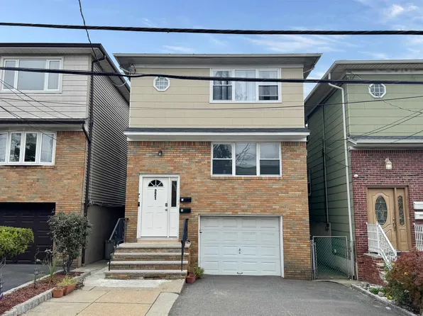 221 Sussex St #904, Harrison, NJ 07029