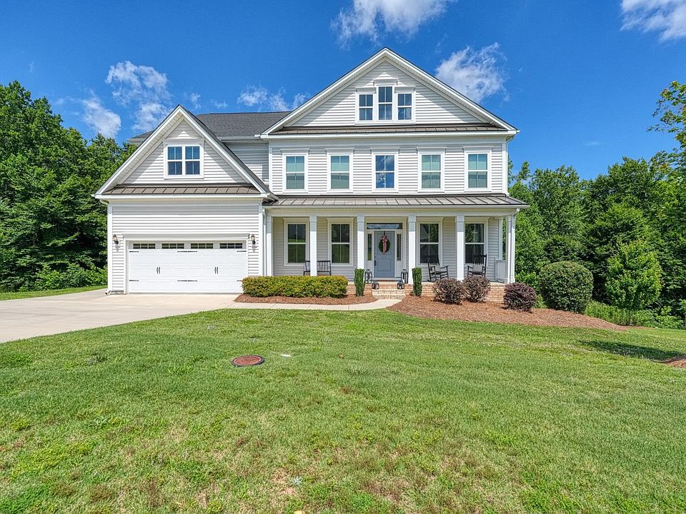 1st image of 160 Scotts Bluff Dr