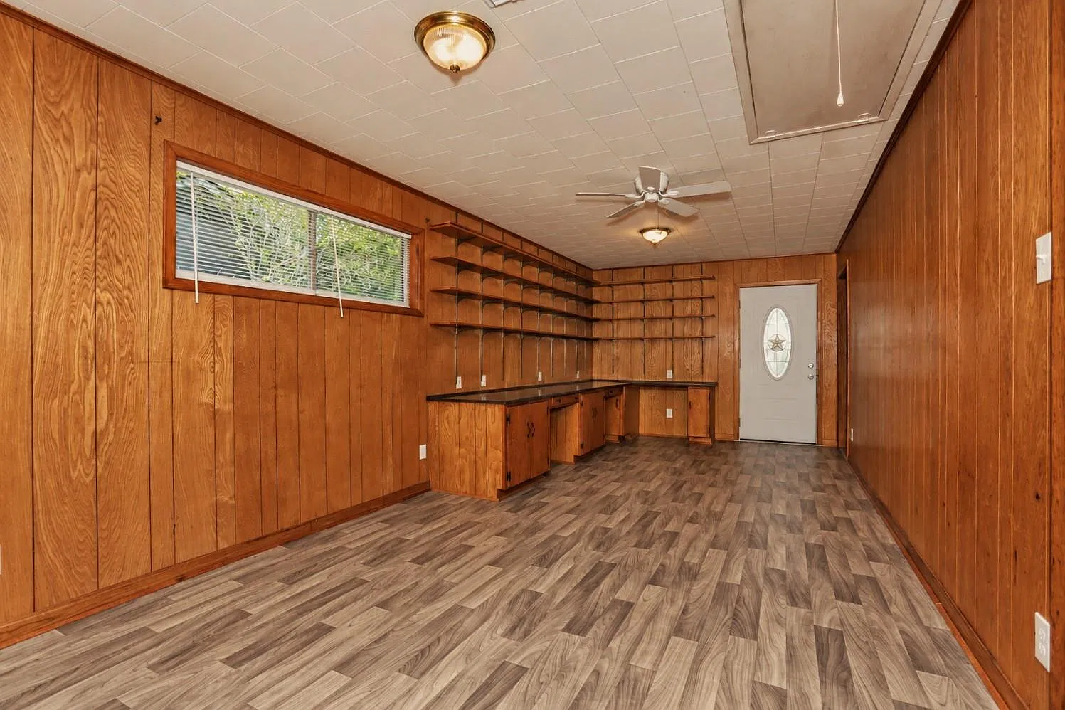 3 bed, 2.0 bath, 1760 sqft, $1,650 — Photo 4