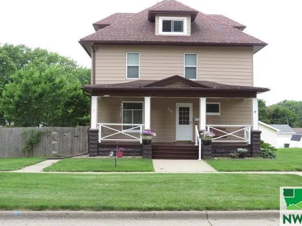 25 7th Ave SE, Le Mars, IA 51031