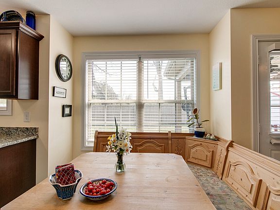 4th image of 294 Liberty Bell Ln