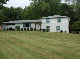 110 Country Club Dr, Hendersonville, TN 37075