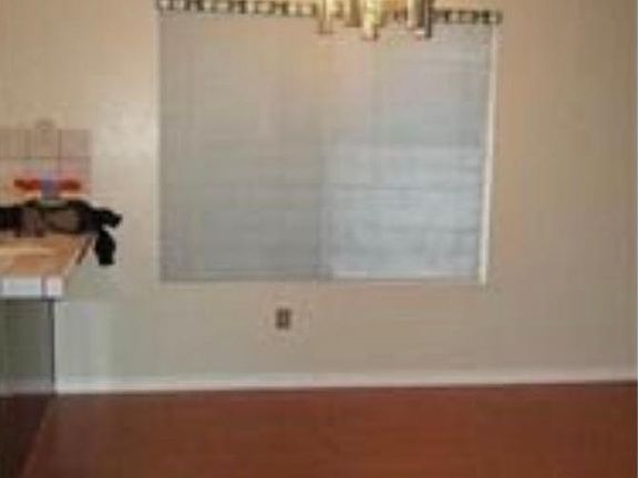 4th image of 3208 Stella Ave