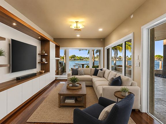 3rd image of 3 Isla Bahia Dr