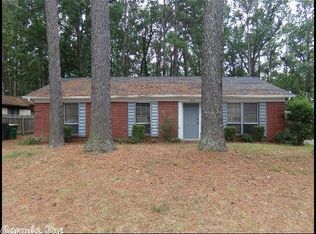 5803 Chaucer Ln, Little Rock, AR 72209