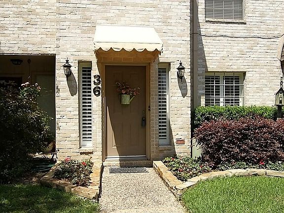 3rd image of 36 River Creek Way