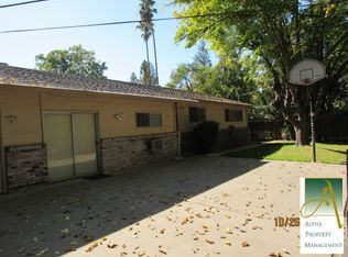 1529 Rowena Way, Sacramento, CA 95864