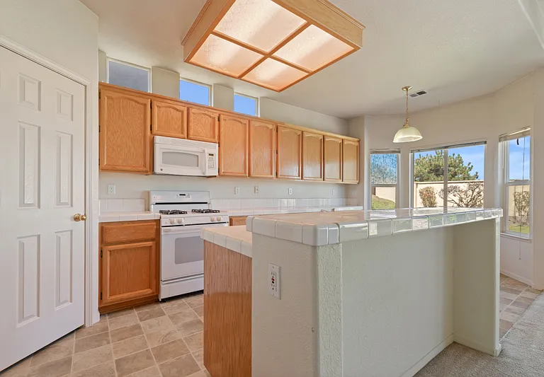 9455 Oakley Ln — Photo 3