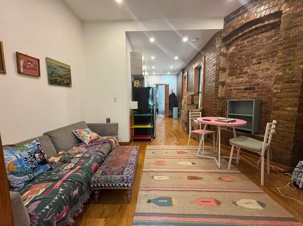 263 East 10th Street image 1 of 13