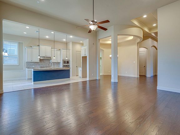 4th image of 1513 5th St