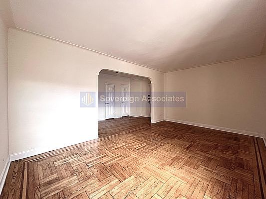5th image of 615 W 172nd St #5P