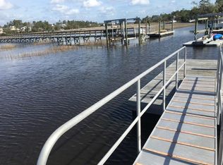 298 Commonwealth Rd, Mount Pleasant, SC 29466