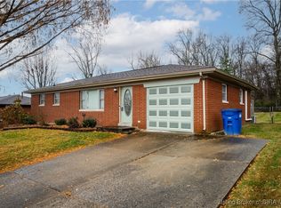 605 Alabama Ave, Sellersburg, IN 47172