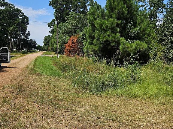 3rd image of 207 County Road 2210