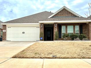 1025 Lake Woodland Dr, Little Elm, TX 75068