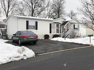 4166 Bunker Hill Ln W, Walnutport, PA 18088