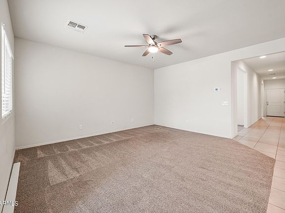 5th image of 43658 W Juniper Ave