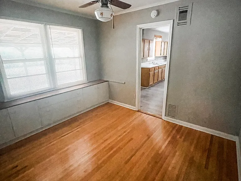4501 Dunn Ave — Photo 3