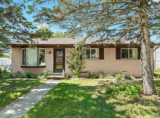 1228 Barchester St, Westland, MI 48186
