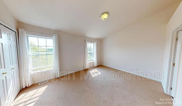 3107 Promenade Cir — Photo 9