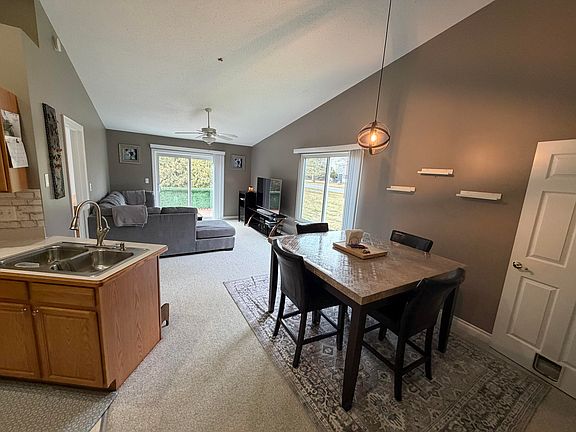 5th image of 902 Lighthouse Dr