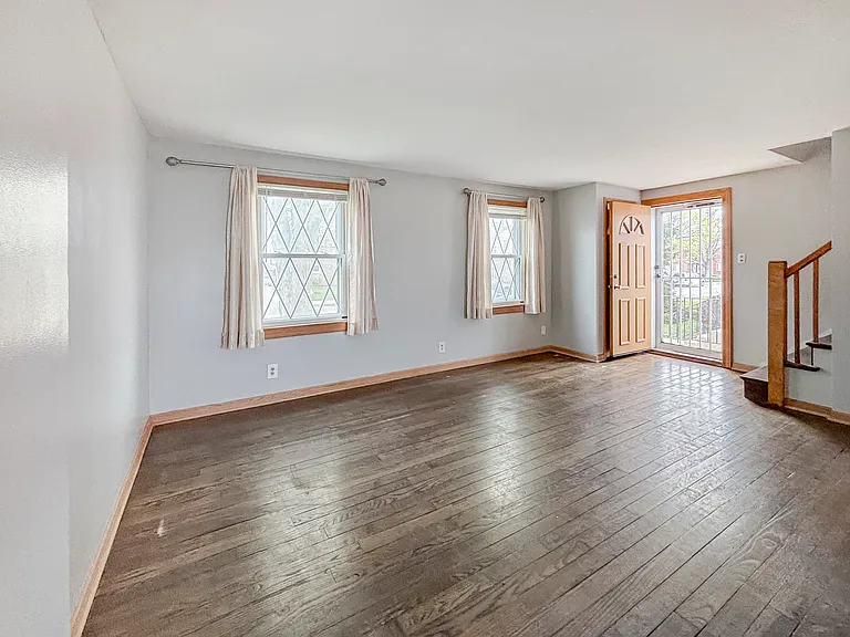 5156 W 63rd Pl — Photo 9