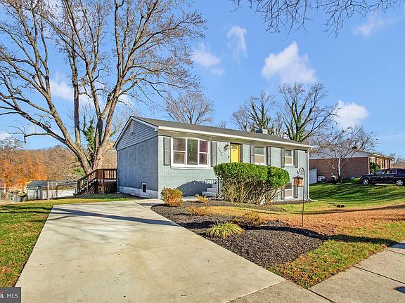 2nd image of 4000 Bishopmill Dr