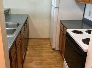 279 Riverfront Plz #208, Waukesha, WI 53186
