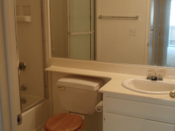 4th image of 21226 Trumpet Dr Unit 101