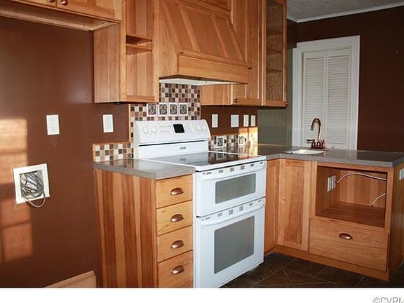 5th image of 8133 Mimosa Hill Ln