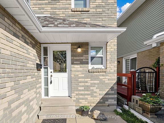 2nd image of 10 Peelton Heights Rd