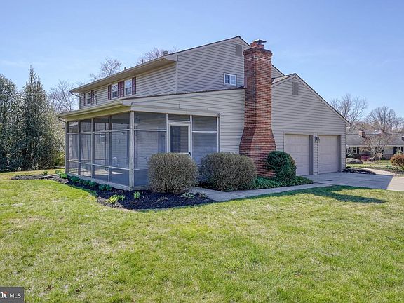 4th image of 2421 Dorval Rd