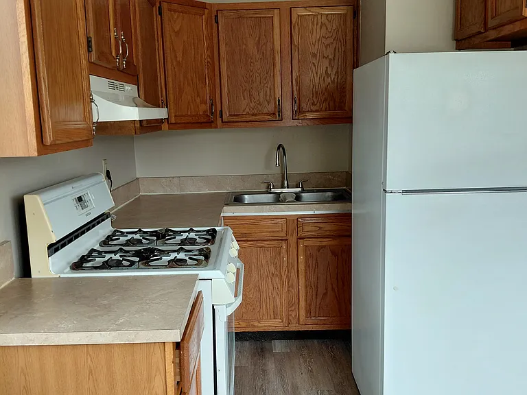 2505 Stieber St — Photo 29