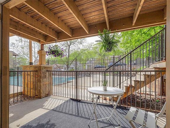 2nd image of 4727 Jarboe St APT 81