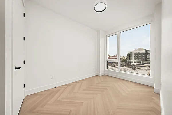 Bedroom, photo 2