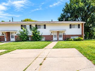 806 Cunningham Ave, Saint Charles, MO 63301