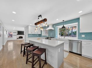 107 Falmouth Dr, Ballwin, MO 63011