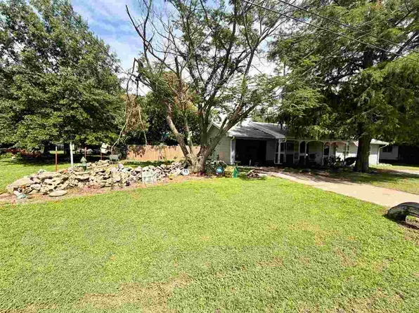 1224 S 8th St, Blackwell, OK 74631