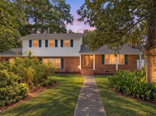1201 S Crescent Dr, Smithfield, NC 27577