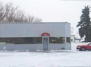 2406 Corunna Rd, Flint, MI 48503