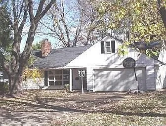 285 Cardinal Dr photo 1