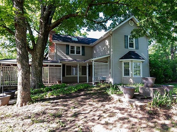 2nd image of 38305 E Faulkenberry Rd