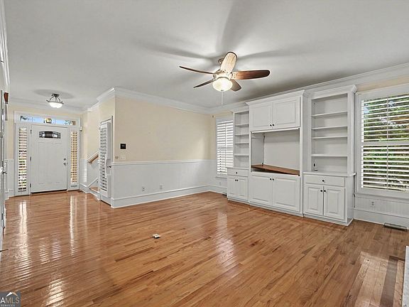 3rd image of 107 Heatherwood Trce