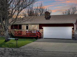 3673 Ridgecrest Dr, Casper, WY 82604