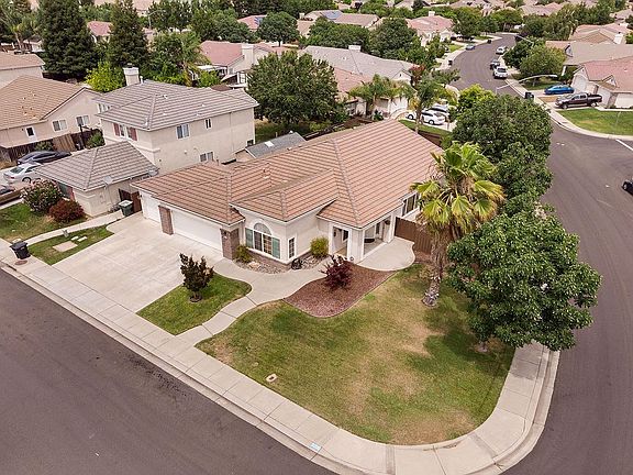 4th image of 3200 Caraway Ct